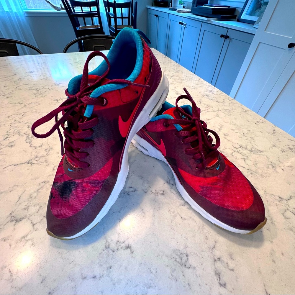 Nike Air Max N7’s Limited Edition, Thea Print (size 8.5)